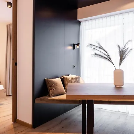 Max Mountain Apartmanhotel