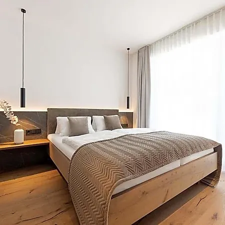 Max Mountain Apartmanhotel