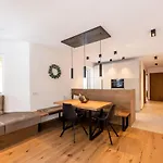 Max Mountain Aparthotel